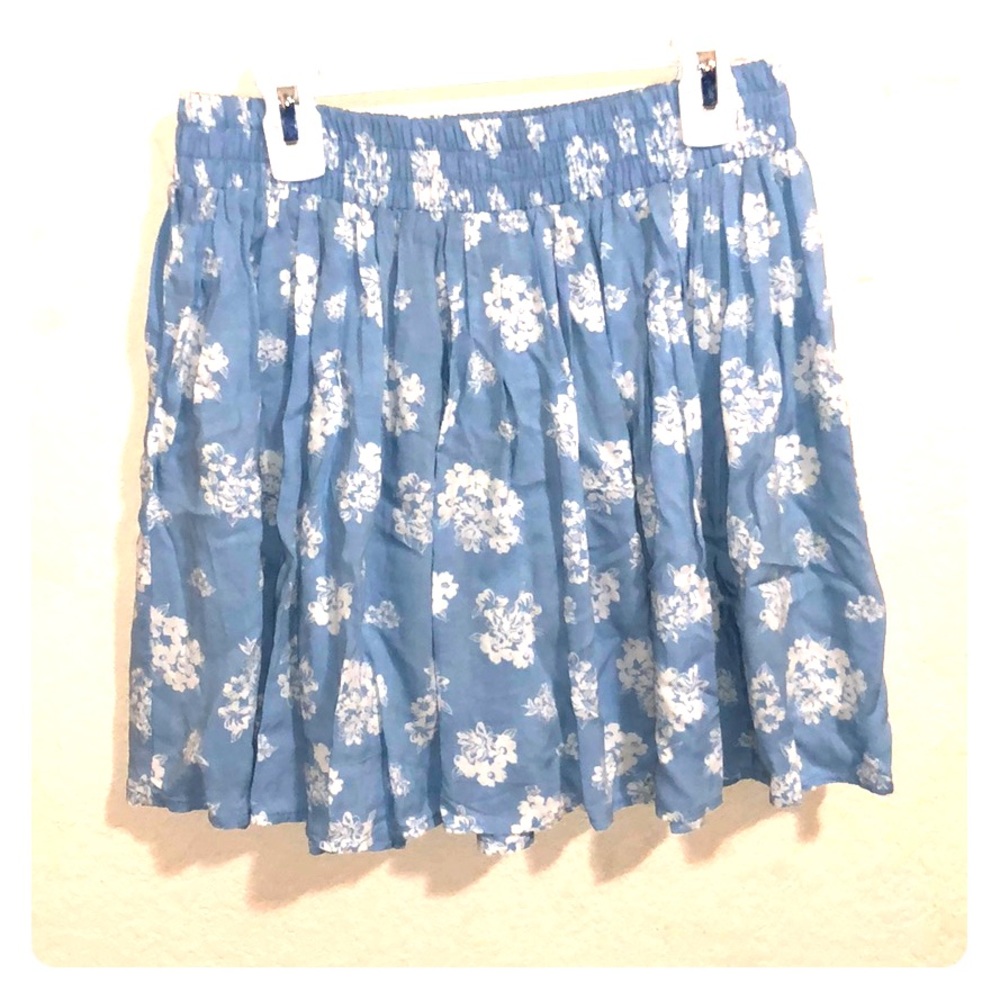 Forever 21 Hawaiian Blue Floral Print Skirt